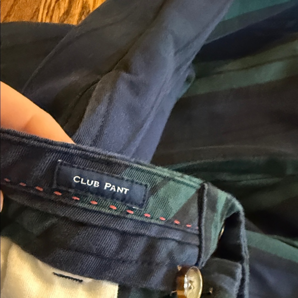 Vineyard Vines Men's Blue and Green Striped Chinos Blackwatch Plaid - Picture 5 of 15